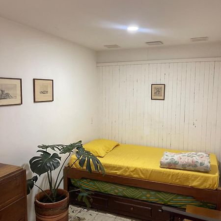 Hostal Casa Las Tias Medellin Bagian luar foto