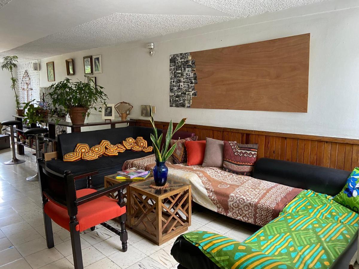 Hostal Casa Las Tias Medellin Bagian luar foto