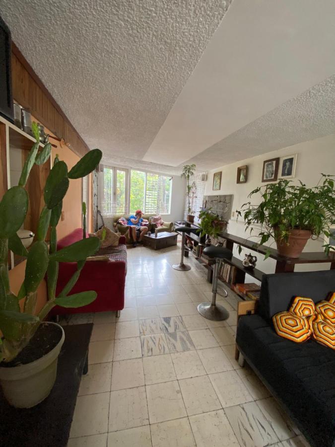 Hostal Casa Las Tias Medellin Bagian luar foto